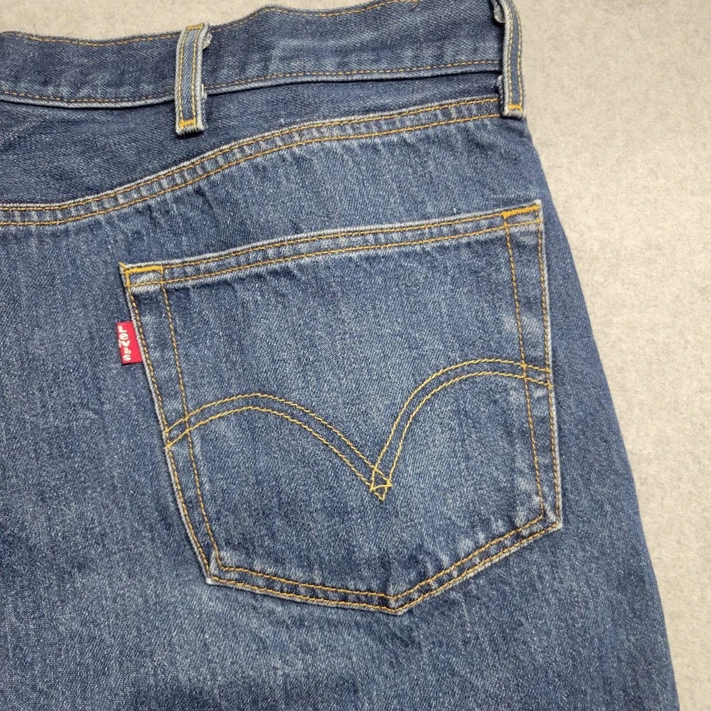 Levis 501 Original Straight‎ Fit Jeans Mens 42x32 Blue Denim Button Fly  Y2K